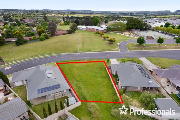 5 French Smith Place, Kelso NSW 2795