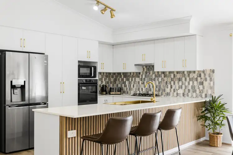 Sixth view of Homely house listing, 8 Weis Crescent, Middle Ridge QLD 4350
