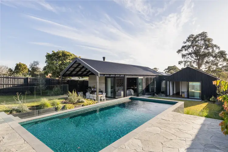 18 Walpole Street, Mount Martha VIC 3934