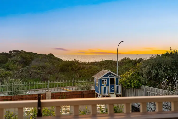 Third view of Homely house listing, 5 Grenoble Cove, Port Kennedy WA 6172