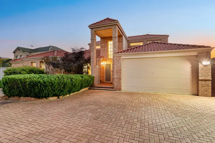 Fourth view of Homely house listing, 5 Grenoble Cove, Port Kennedy WA 6172