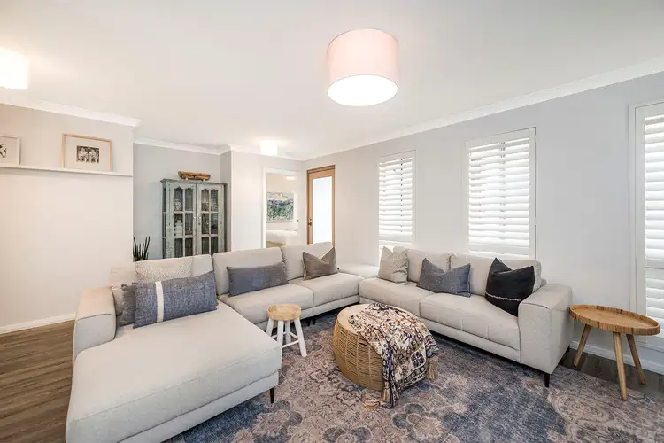1 Boreas Court, Duncraig WA 6023