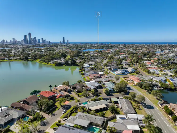 4 Deloraine Court, Mermaid Waters QLD 4218