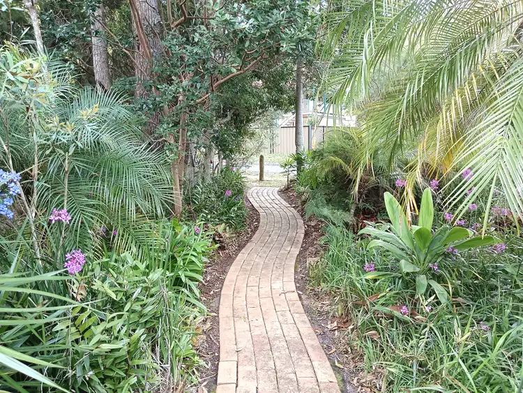 Fifth view of Homely house listing, 21 Shirley Street, Coochiemudlo Island QLD 4184