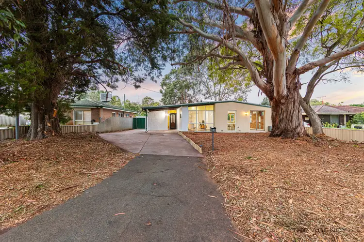 Sixth view of Homely house listing, 8 Natasha Way, Camillo WA 6111