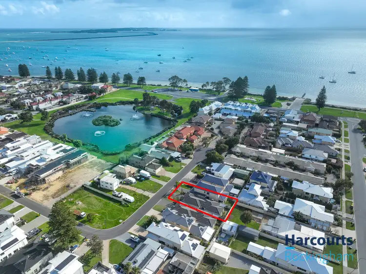 25b Fletcher Street