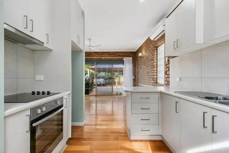 Sixth view of Homely unit listing, 2/1 Jemmeson Street, Lakes Entrance VIC 3909