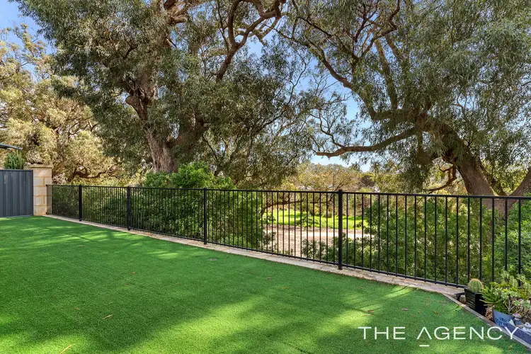 5 Tooma Close, Lakelands WA 6180