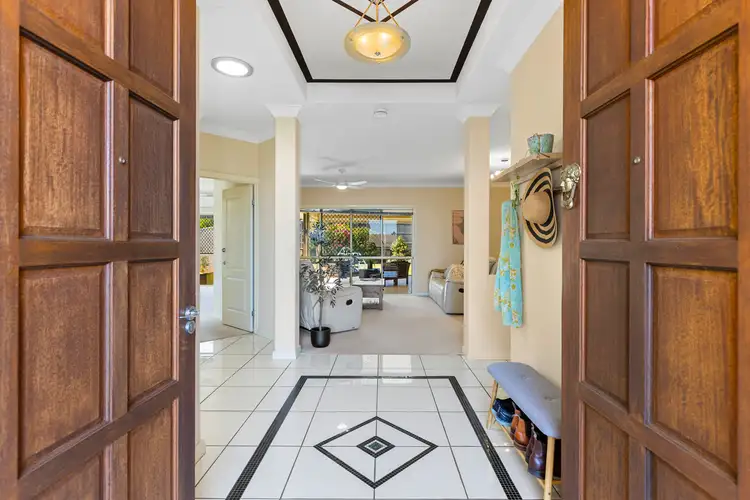10 Shelton Crescent, Kearneys Spring QLD 4350