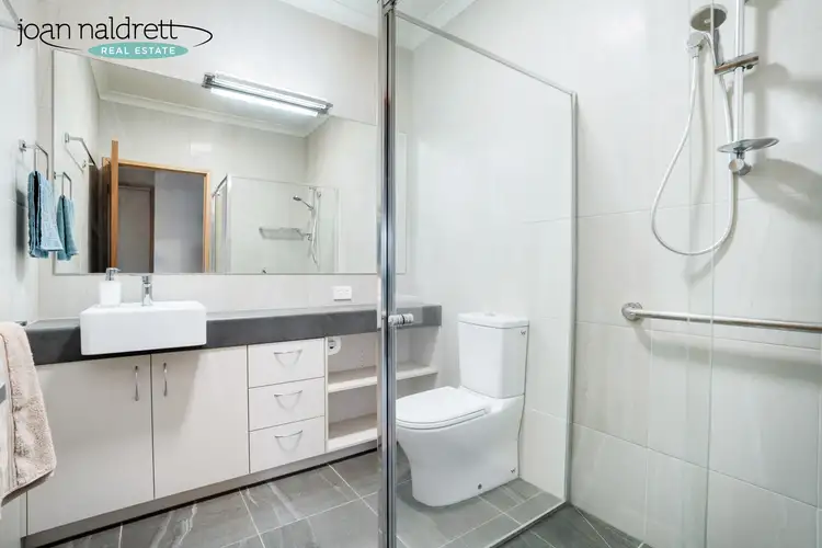Sixth view of Homely house listing, 4 Elmwood Circuit, Wodonga VIC 3690