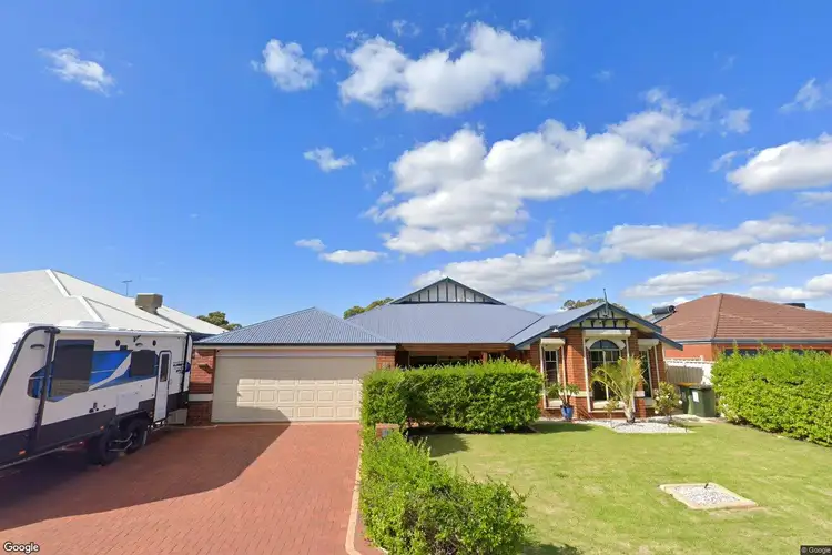 18 Garcia Loop, Lakelands WA 6180