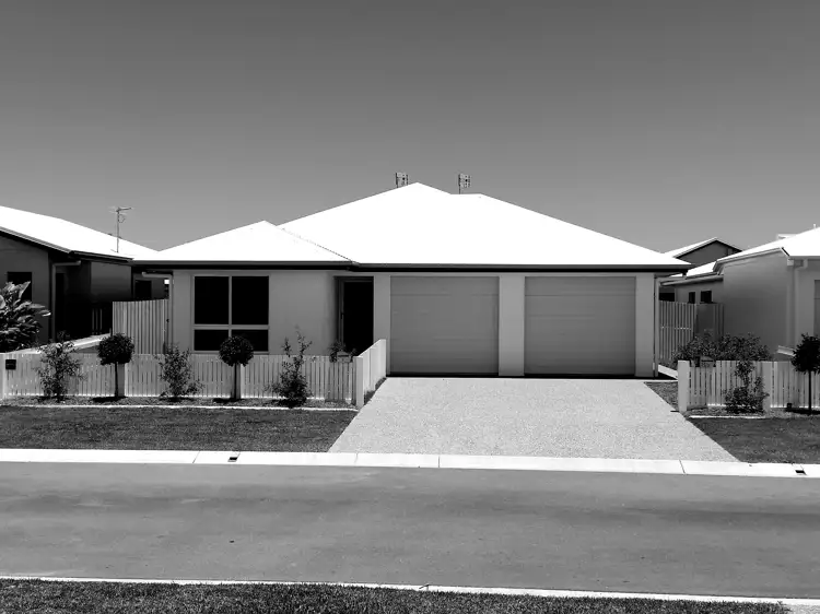 8 Mayflower Street, Burdell QLD 4818