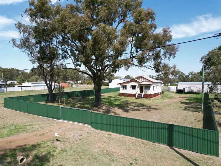 157 Goomburra Street, Hendon QLD 4362