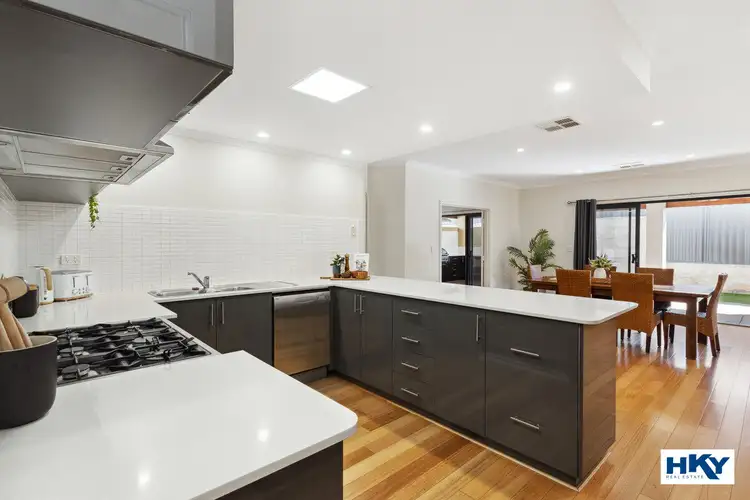 Sixth view of Homely house listing, 37 Edgecombe Pass, Aveley WA 6069