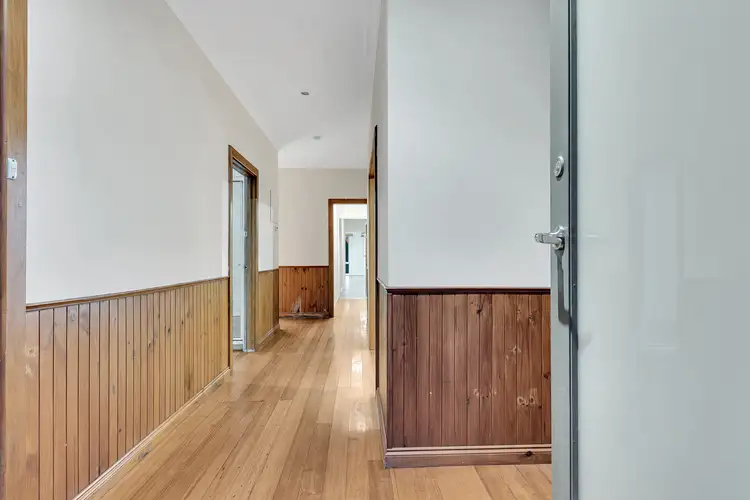 Second view of Homely house listing, 10 Thompson Court, Werribee VIC 3030