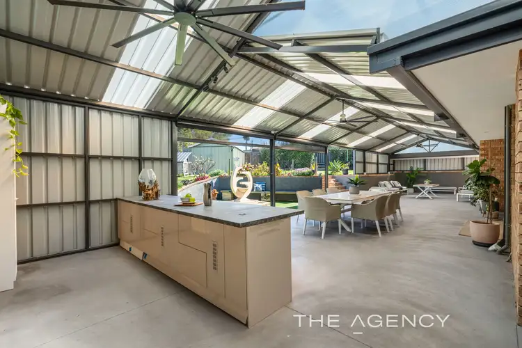 8 Nolan Place, Beldon WA 6027
