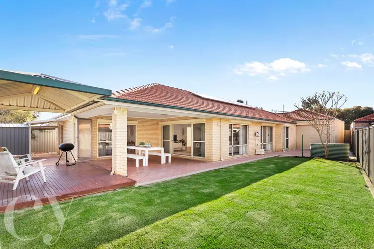 Second view of Homely house listing, 4 Rosette Place, Piara Waters WA 6112