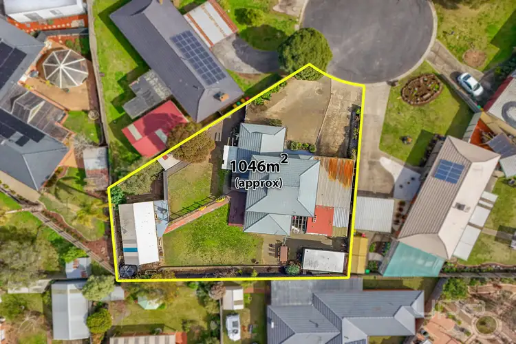 Second view of Homely house listing, 6 Heatherglade Place, Melton West VIC 3337