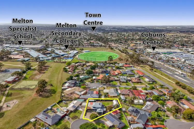 Fifth view of Homely house listing, 6 Heatherglade Place, Melton West VIC 3337
