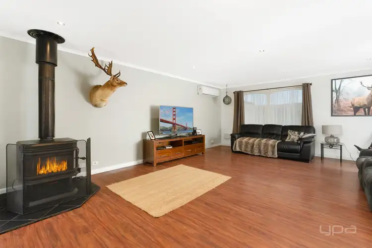Sixth view of Homely house listing, 6 Heatherglade Place, Melton West VIC 3337