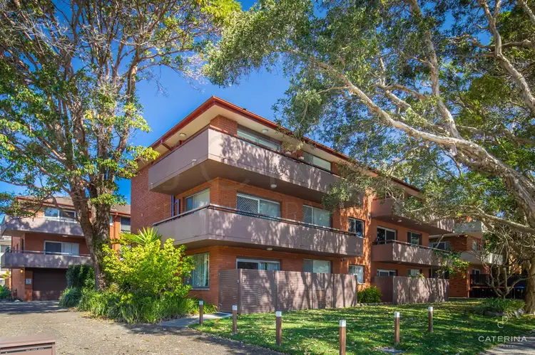 Third view of Homely apartment listing, 6/10 Lismore Avenue, Dee Why NSW 2099