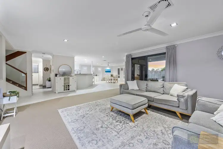 64 Lauradale Crescent, Ormeau QLD 4208