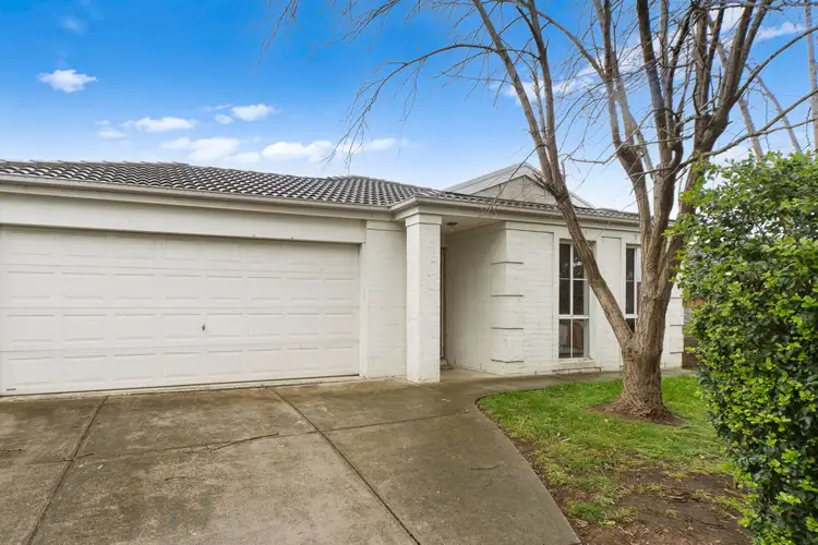 10 Vivi Court, Skye VIC 3977