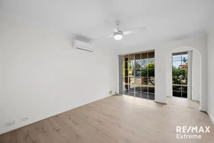 Sixth view of Homely house listing, 64 Dealy Close, Cannington WA 6107