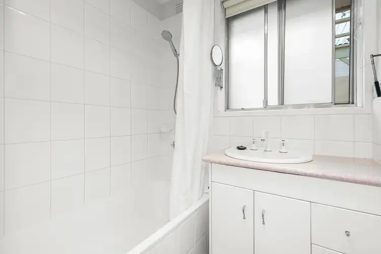 Fifth view of Homely unit listing, 4/26 Gladstone Parade, Glenroy VIC 3046