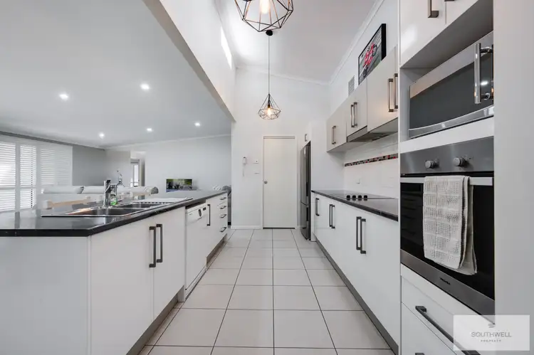 Fifth view of Homely house listing, 4 Pindari Drive, Tamworth NSW 2340