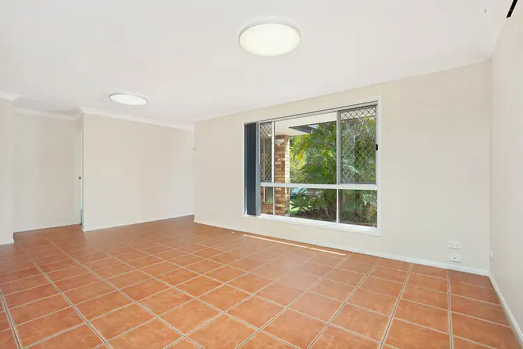 Second view of Homely house listing, 10 Paroo Place, Hillcrest QLD 4118
