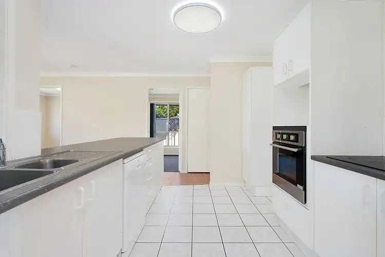 Fifth view of Homely house listing, 10 Paroo Place, Hillcrest QLD 4118