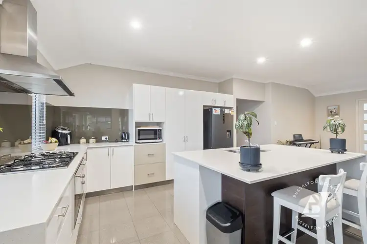 Sixth view of Homely house listing, 11 Marius Gate, Yalyalup WA 6280