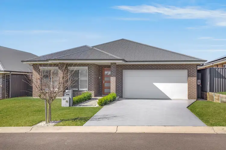 39 Chalker Street, Thirlmere NSW 2572