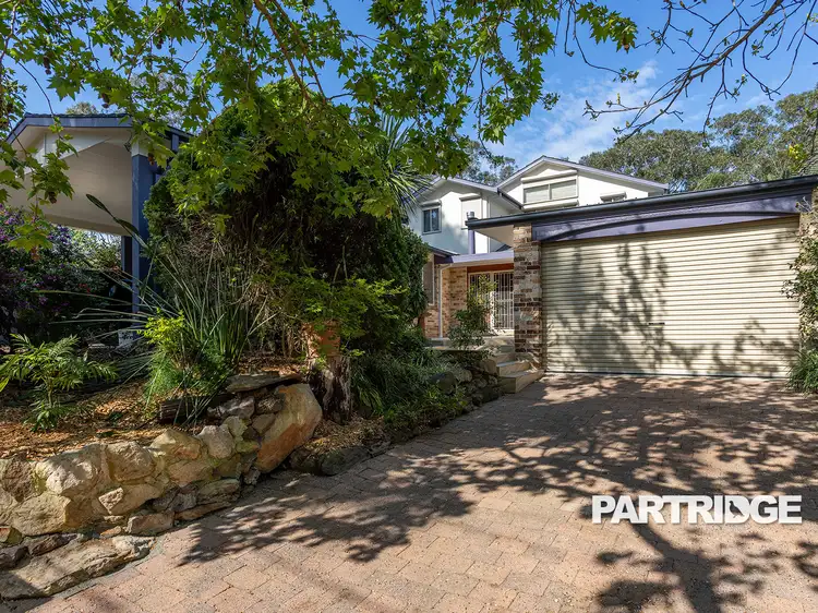 10 Rutherglen Avenue