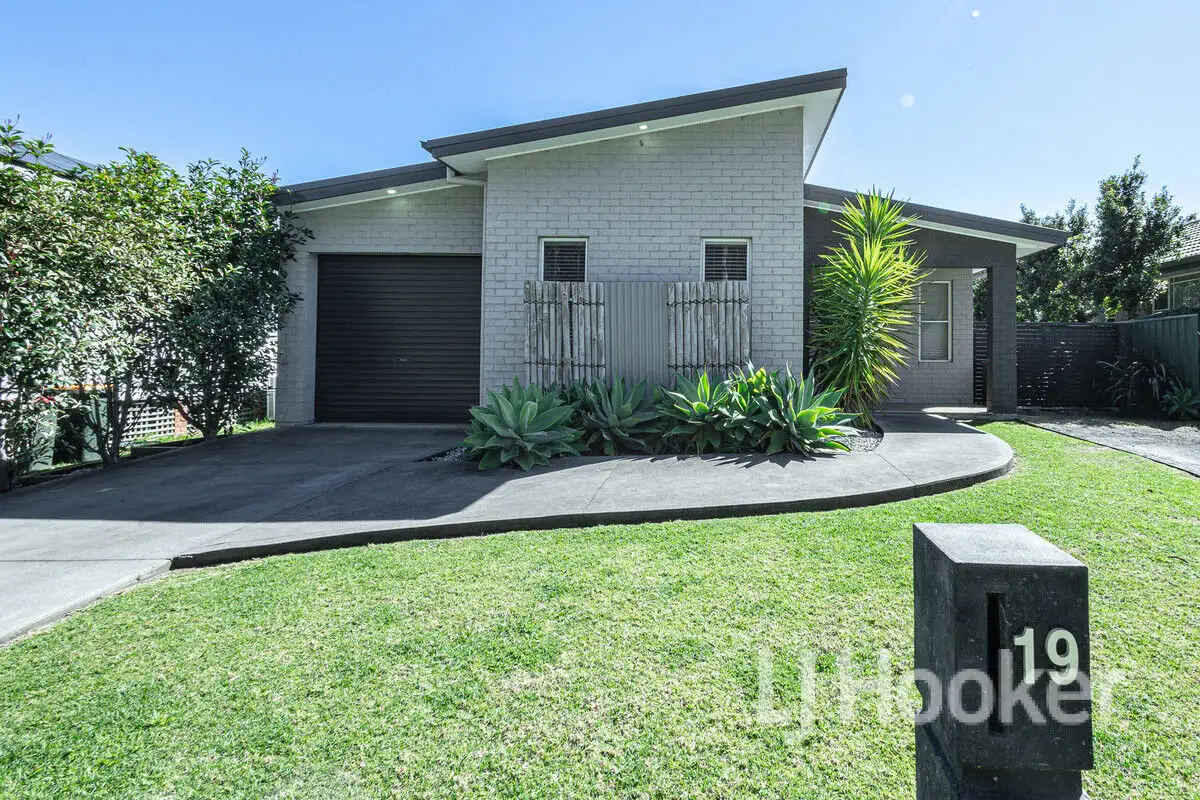 Main view of Homely house listing, 19 Hewitt Avenue, St Georges Basin NSW 2540
