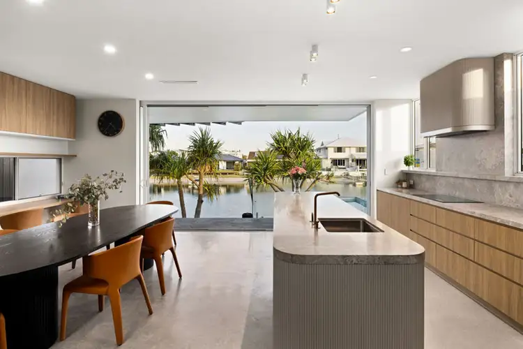 8B Marlin Court, Palm Beach QLD 4221