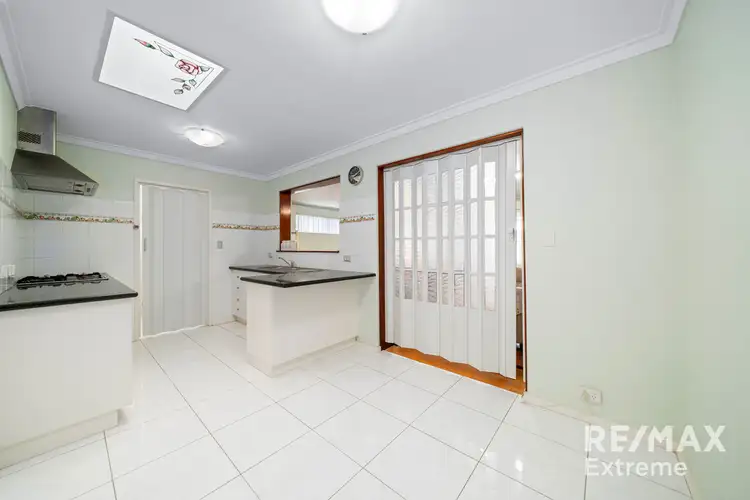 Sixth view of Homely house listing, 5 Yardoo Court, Wanneroo WA 6065