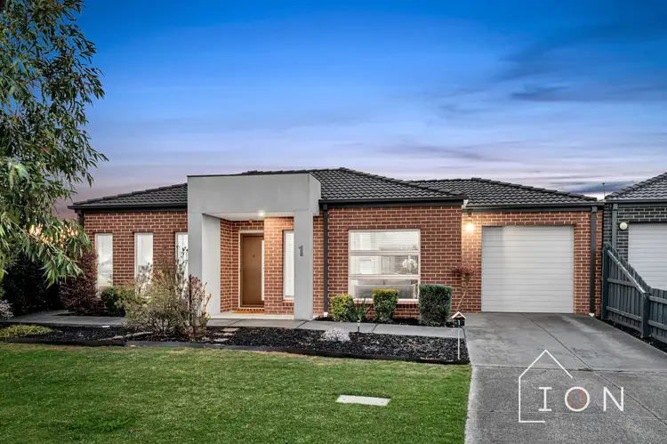 1 Carabott Place, Berwick VIC 3806