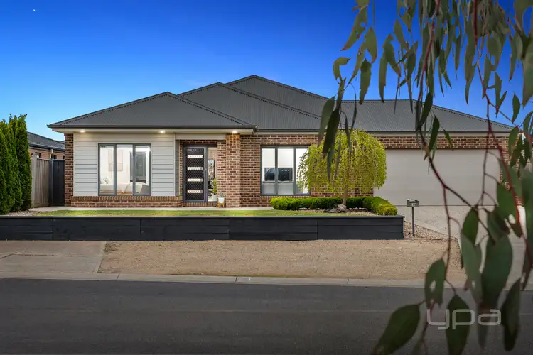 14 Leuca Avenue, Brookfield VIC 3338