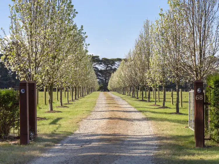 68 Sandy Point Road, Somers VIC 3927