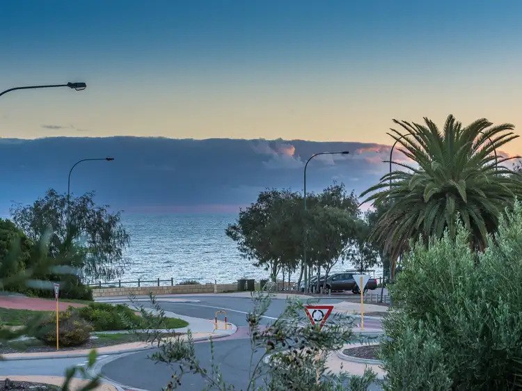 Second view of Homely house listing, 4/12 Catalina Place, Quinns Rocks WA 6030