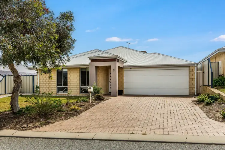 5 Medinah Street, Meadow Springs WA 6210