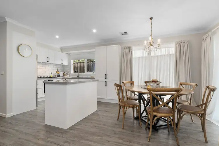 Second view of Homely house listing, 5 Arthur Court, Skye VIC 3977