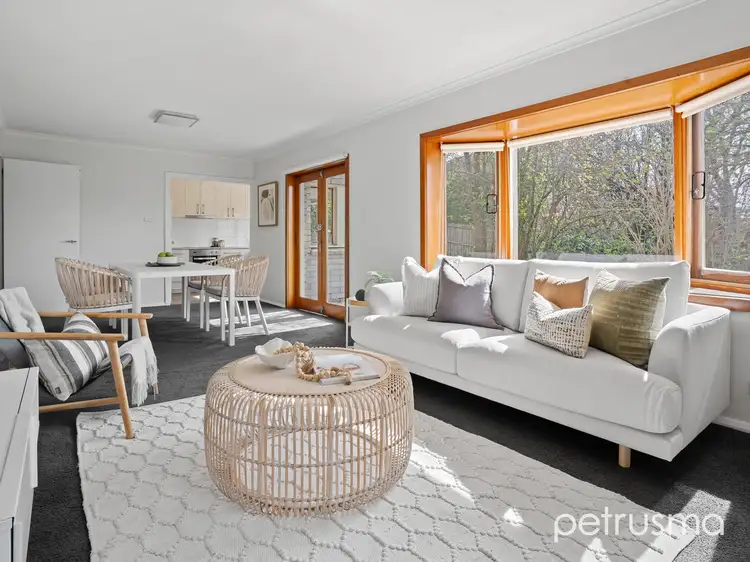 2/8B Lambert Avenue, Sandy Bay TAS 7005