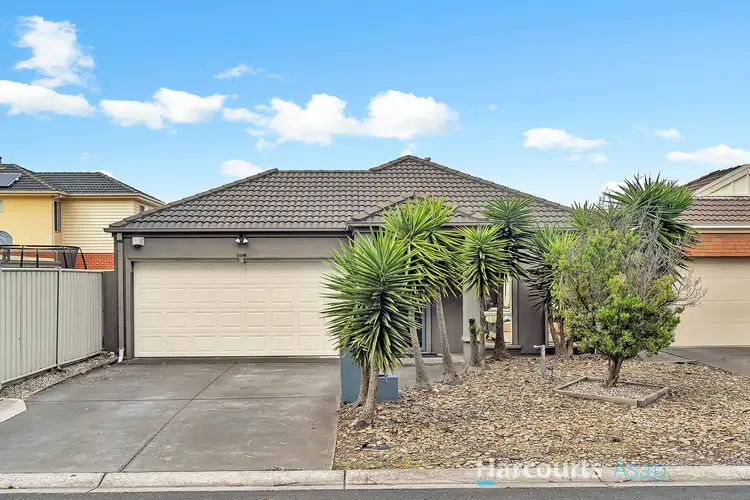 16 Tuscorora Green, Craigieburn VIC 3064