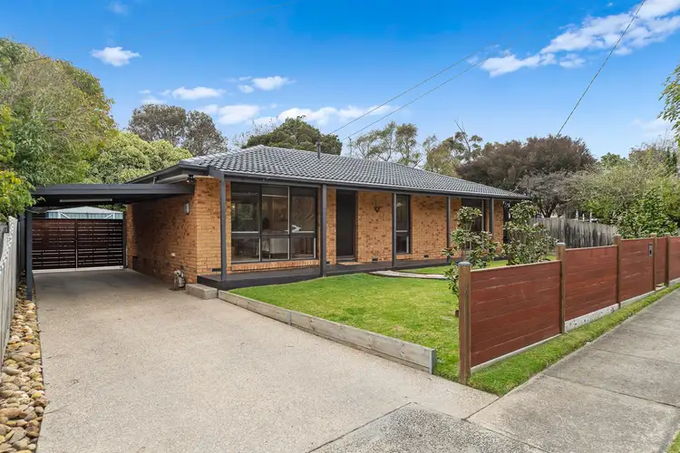 38 Deanswood Drive, Somerville VIC 3912