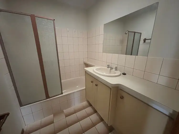 Fourth view of Homely unit listing, 2/76 Moore Street, Colac VIC 3250