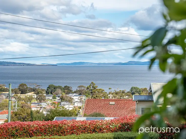 1/34 River Street, Bellerive TAS 7018