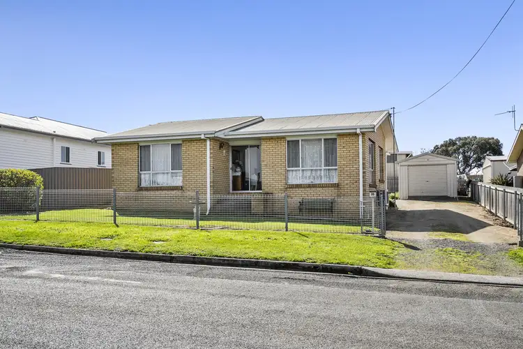 35 Julia Street, Swansea TAS 7190